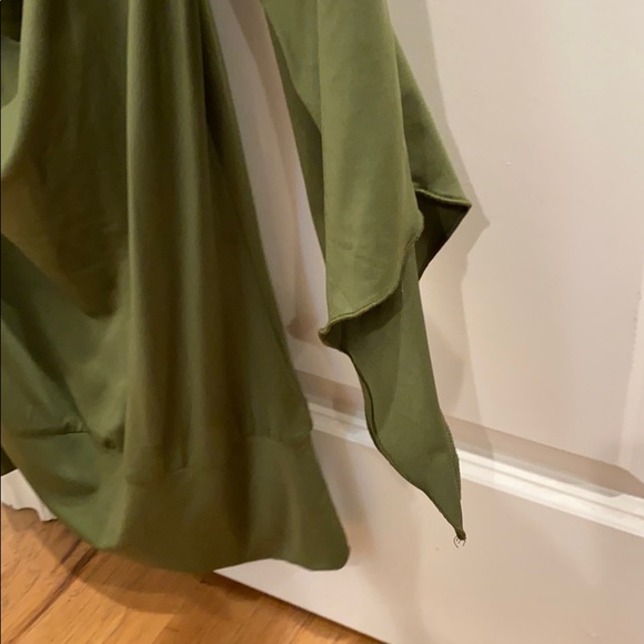 Venus women’s shirt size S - Picture 4 of 4